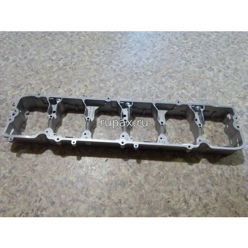 Кожух корпус клапанных коромысел на KOMATSU (КОМАЦУ) D65PX-17, D65WX-17