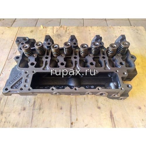 Головка блока цилиндров (ГБЦ) на GEHL SL7810E