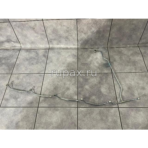 Перейти на страницу товара Трубка слива топлива обратки J930847, J928441 CNH/6TA-590/CASE/NEW HOLLAND