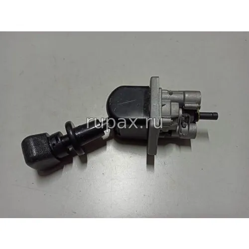 Кран ручного стояночного тормоза 3517010-C0100 (на самосвал, миксер DONGFENG)